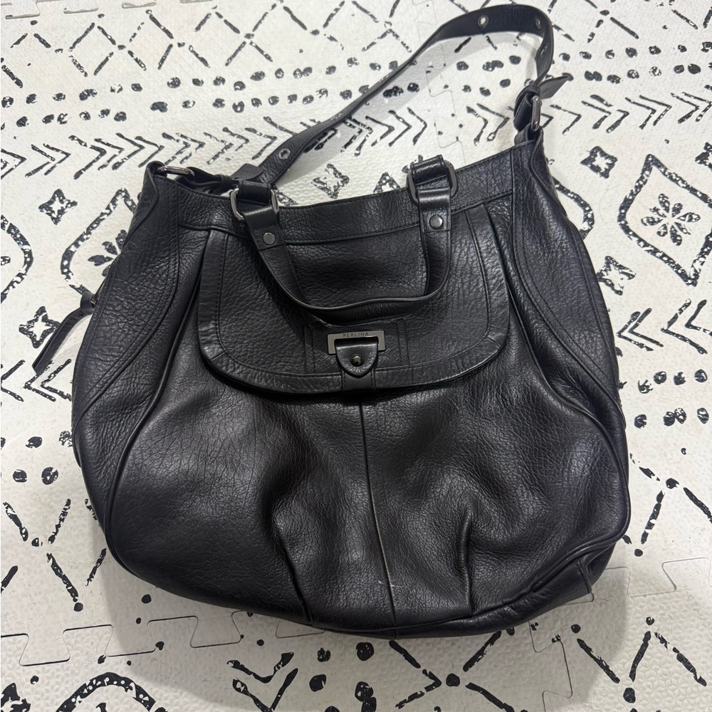 Perlina Black Leather Shoulder Bag